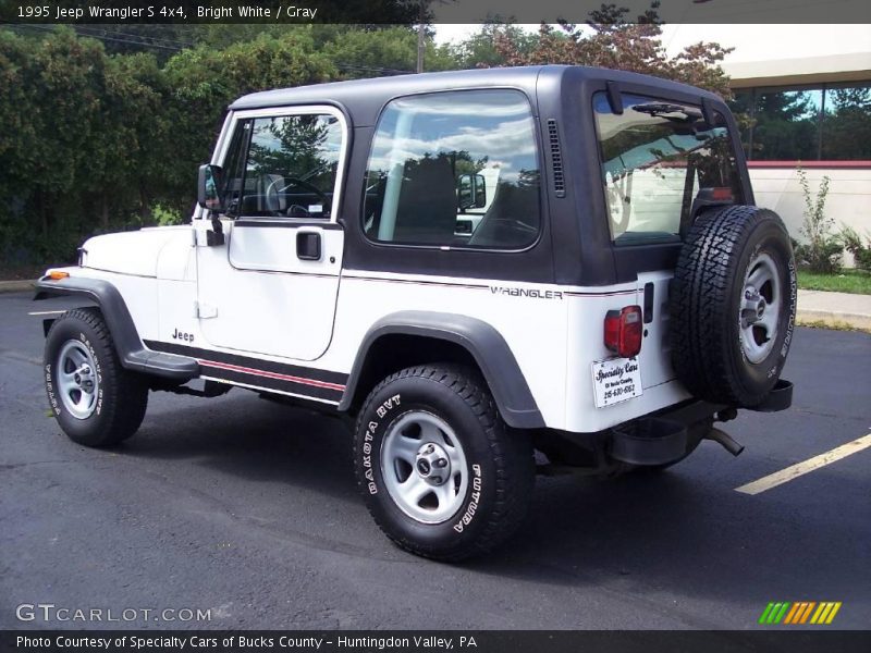 Bright White / Gray 1995 Jeep Wrangler S 4x4
