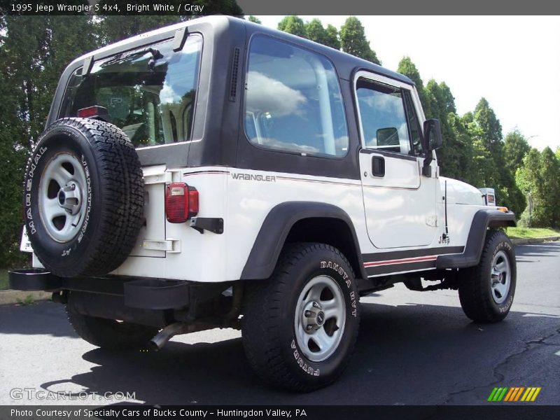 Bright White / Gray 1995 Jeep Wrangler S 4x4