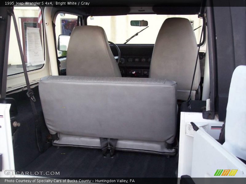 Bright White / Gray 1995 Jeep Wrangler S 4x4