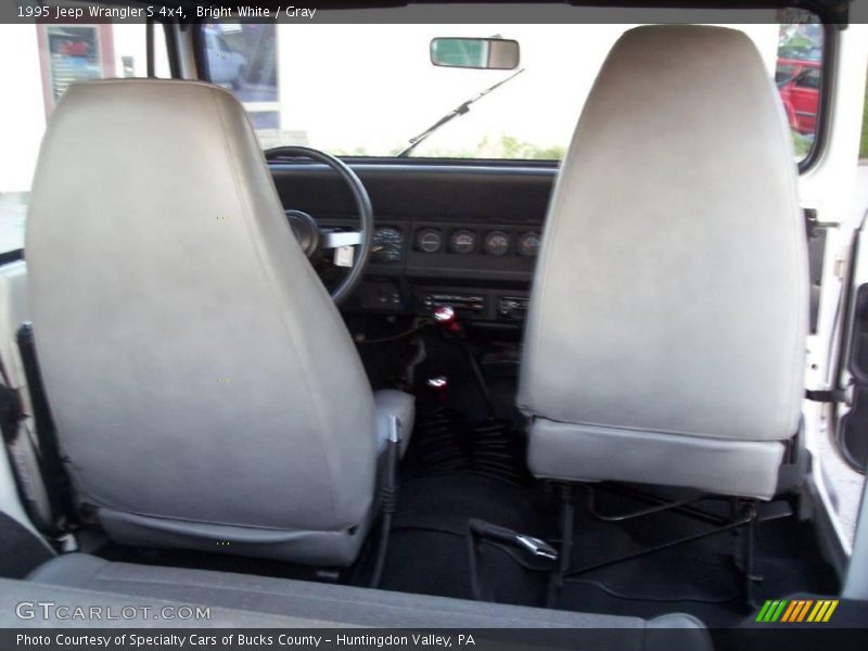 Bright White / Gray 1995 Jeep Wrangler S 4x4