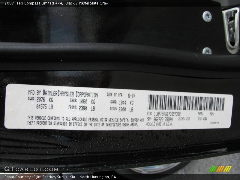 Black / Pastel Slate Gray 2007 Jeep Compass Limited 4x4