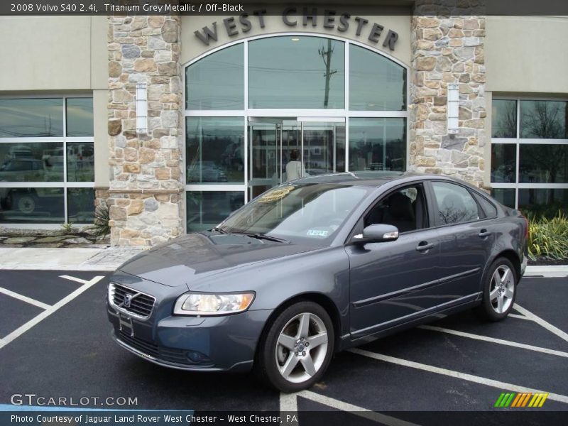 Titanium Grey Metallic / Off-Black 2008 Volvo S40 2.4i