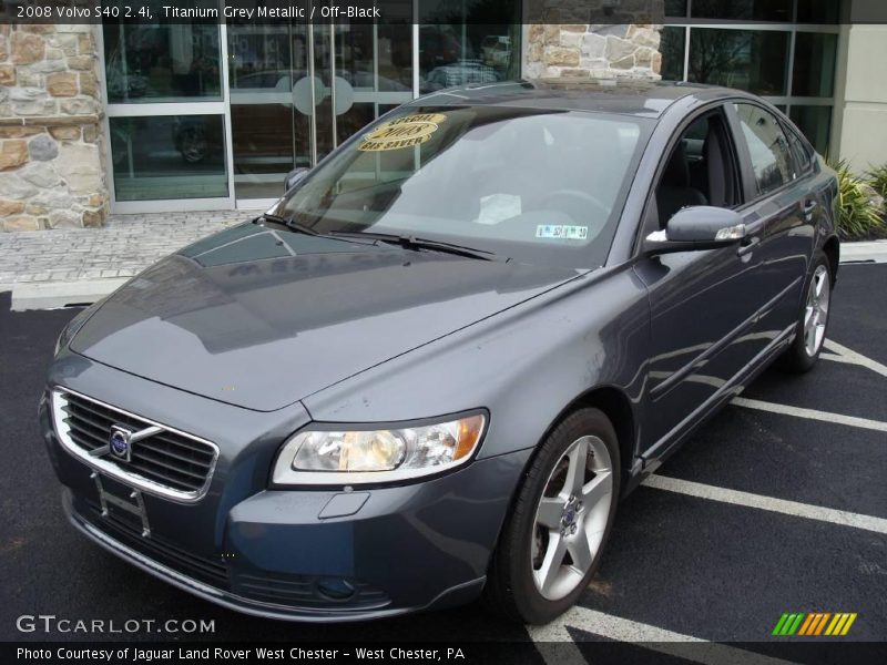 Titanium Grey Metallic / Off-Black 2008 Volvo S40 2.4i