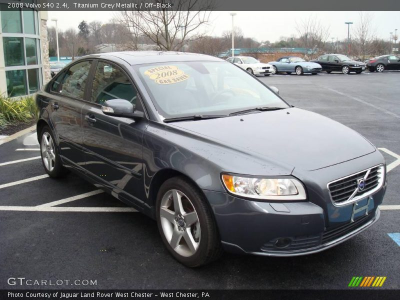 Titanium Grey Metallic / Off-Black 2008 Volvo S40 2.4i