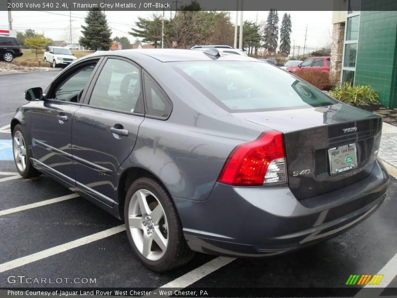 Titanium Grey Metallic / Off-Black 2008 Volvo S40 2.4i