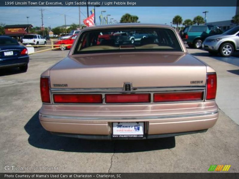 Light Saddle Metallic / Light Pebble Beige 1996 Lincoln Town Car Executive