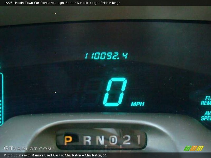 Light Saddle Metallic / Light Pebble Beige 1996 Lincoln Town Car Executive