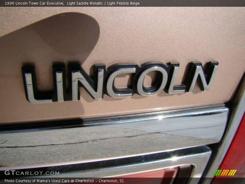 Light Saddle Metallic / Light Pebble Beige 1996 Lincoln Town Car Executive