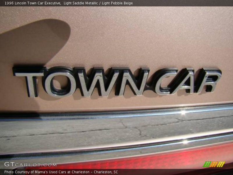 Light Saddle Metallic / Light Pebble Beige 1996 Lincoln Town Car Executive