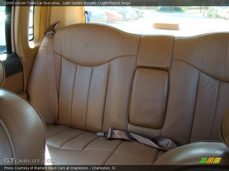 Light Saddle Metallic / Light Pebble Beige 1996 Lincoln Town Car Executive