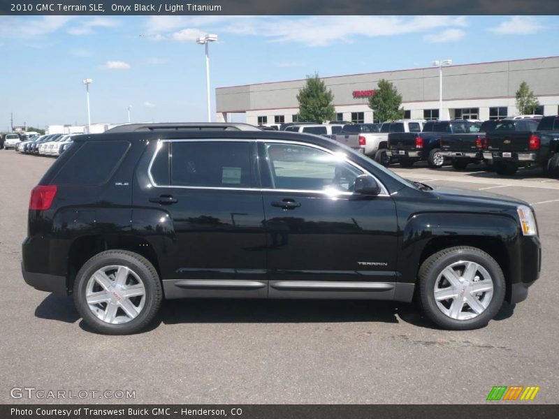 Onyx Black / Light Titanium 2010 GMC Terrain SLE
