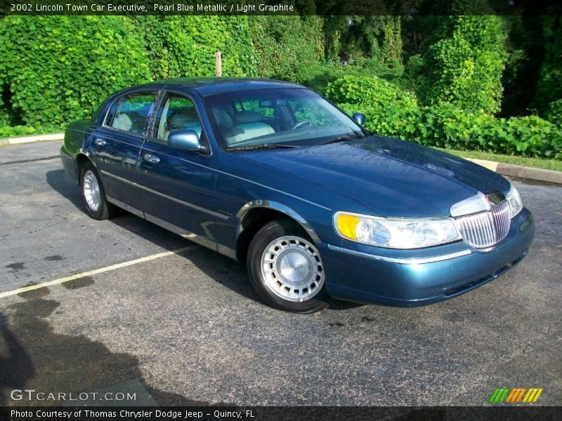 Pearl Blue Metallic / Light Graphite 2002 Lincoln Town Car Executive