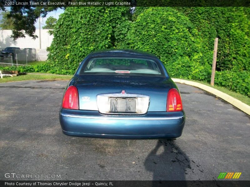 Pearl Blue Metallic / Light Graphite 2002 Lincoln Town Car Executive