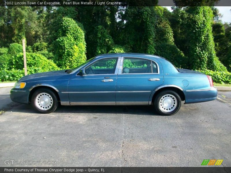 Pearl Blue Metallic / Light Graphite 2002 Lincoln Town Car Executive