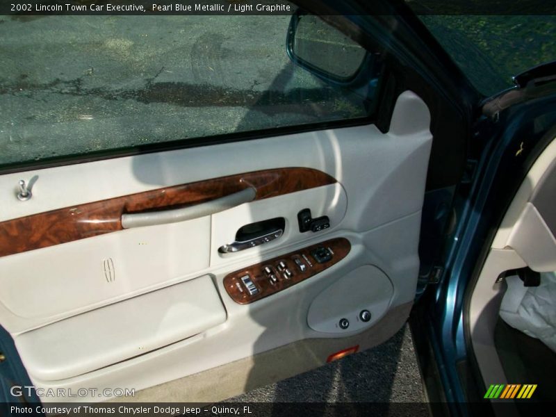 Pearl Blue Metallic / Light Graphite 2002 Lincoln Town Car Executive
