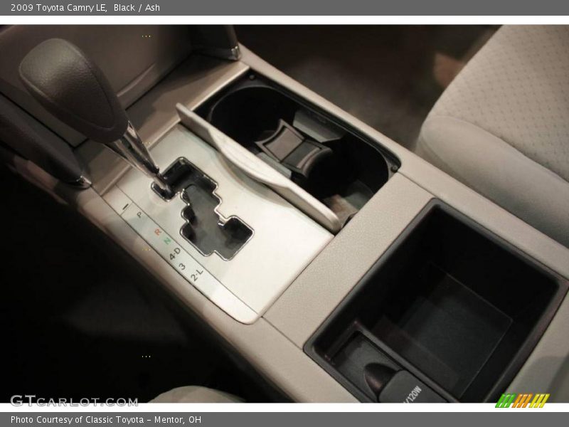 Black / Ash 2009 Toyota Camry LE