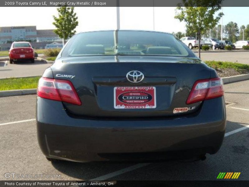 Magnetic Gray Metallic / Bisque 2009 Toyota Camry LE