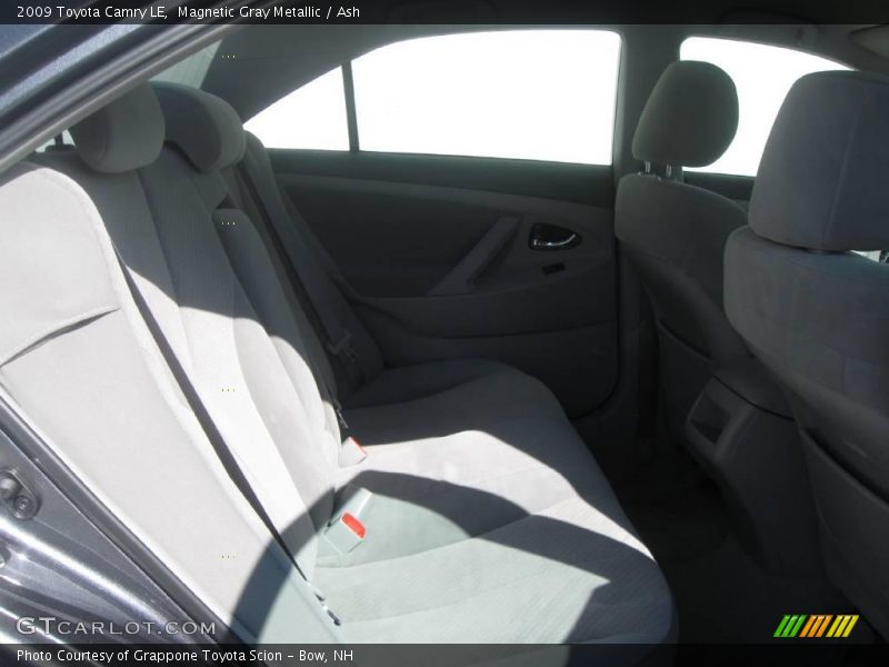 Magnetic Gray Metallic / Ash 2009 Toyota Camry LE