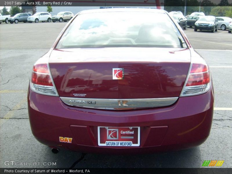 Berry Red / Gray 2007 Saturn Aura XE