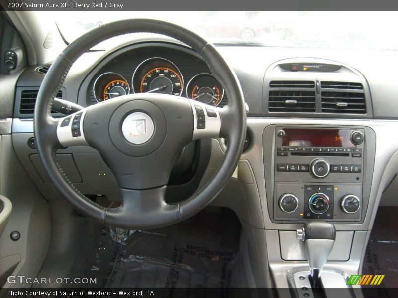 Berry Red / Gray 2007 Saturn Aura XE