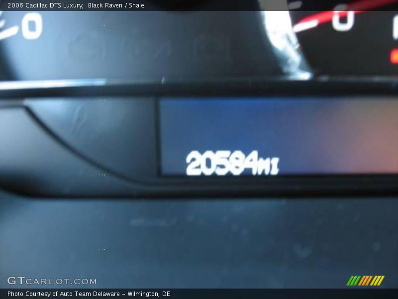 Black Raven / Shale 2006 Cadillac DTS Luxury