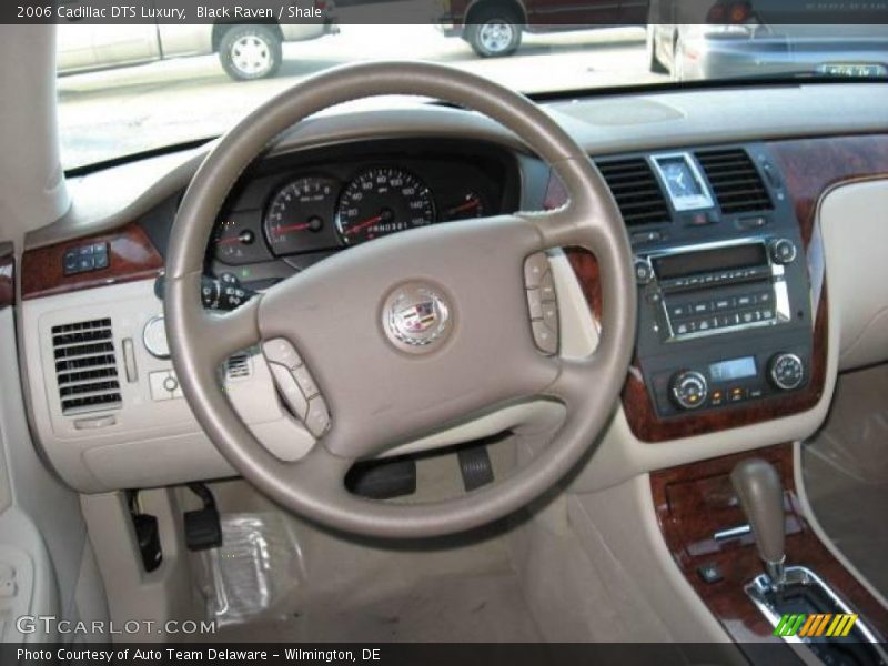 Black Raven / Shale 2006 Cadillac DTS Luxury