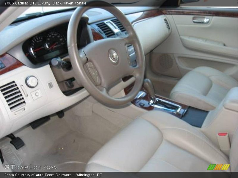 Black Raven / Shale 2006 Cadillac DTS Luxury