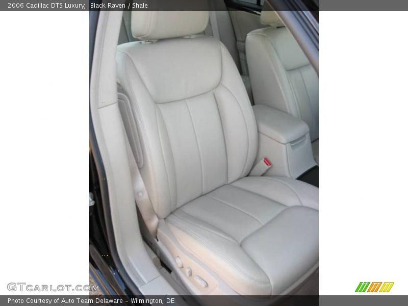 Black Raven / Shale 2006 Cadillac DTS Luxury