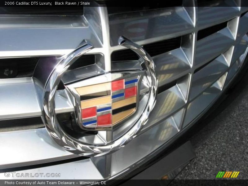 Black Raven / Shale 2006 Cadillac DTS Luxury