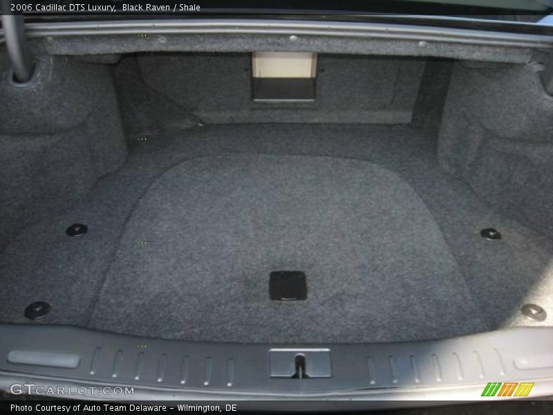 Black Raven / Shale 2006 Cadillac DTS Luxury