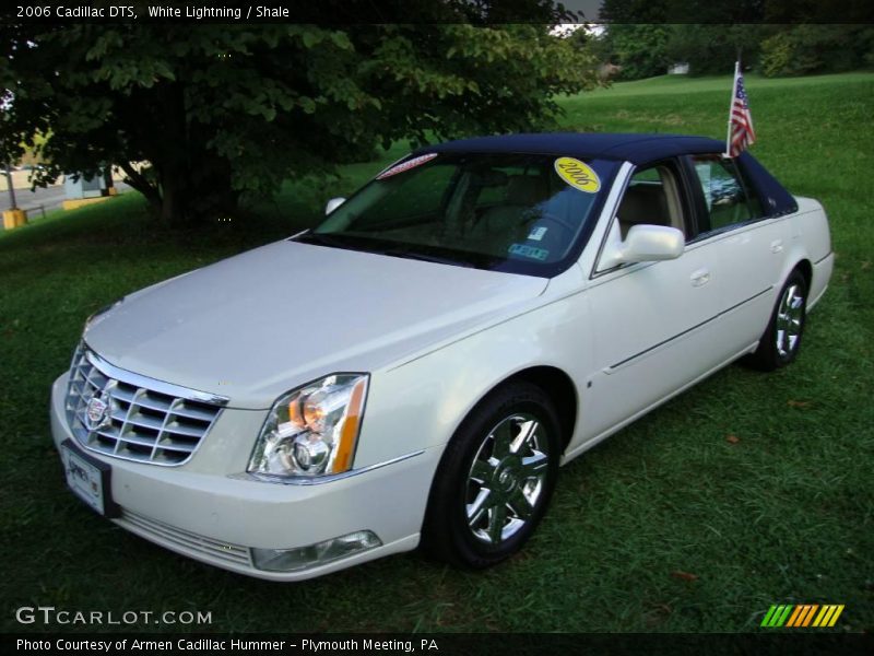 White Lightning / Shale 2006 Cadillac DTS