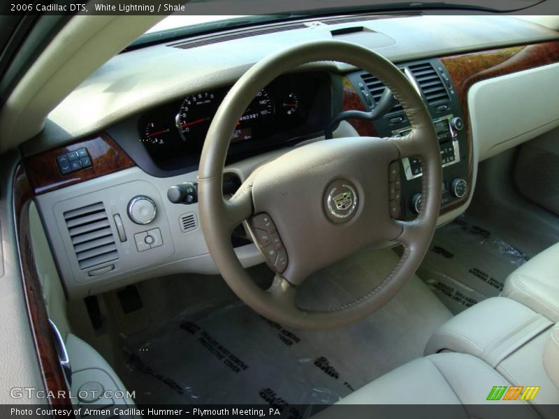 White Lightning / Shale 2006 Cadillac DTS