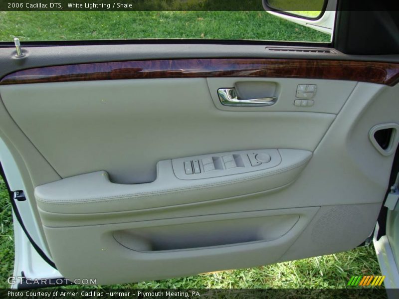 White Lightning / Shale 2006 Cadillac DTS