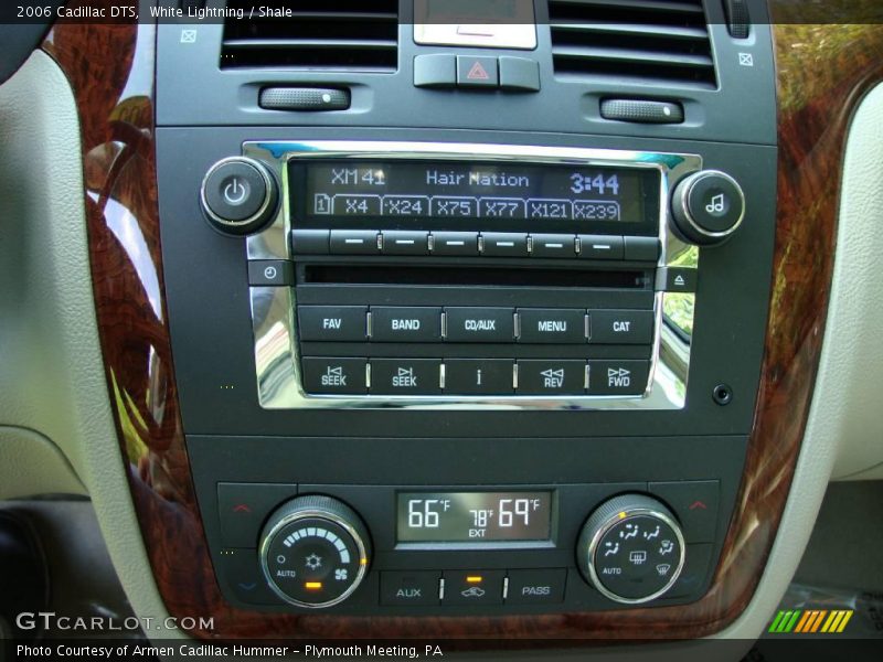 White Lightning / Shale 2006 Cadillac DTS