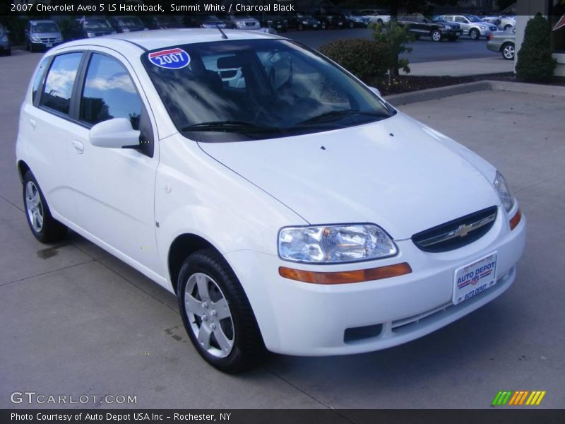 Summit White / Charcoal Black 2007 Chevrolet Aveo 5 LS Hatchback