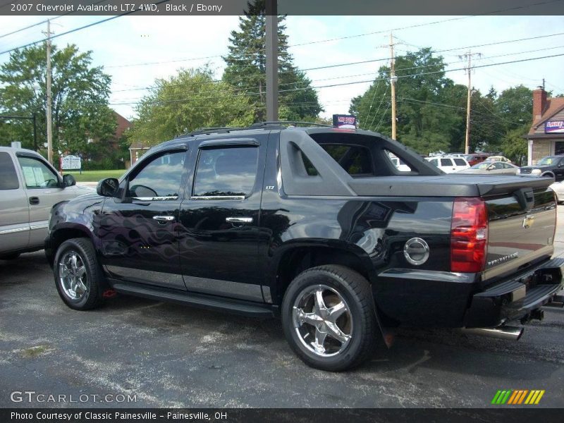 Black / Ebony 2007 Chevrolet Avalanche LTZ 4WD