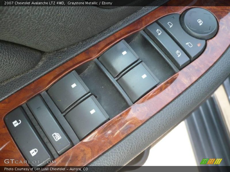 Graystone Metallic / Ebony 2007 Chevrolet Avalanche LTZ 4WD