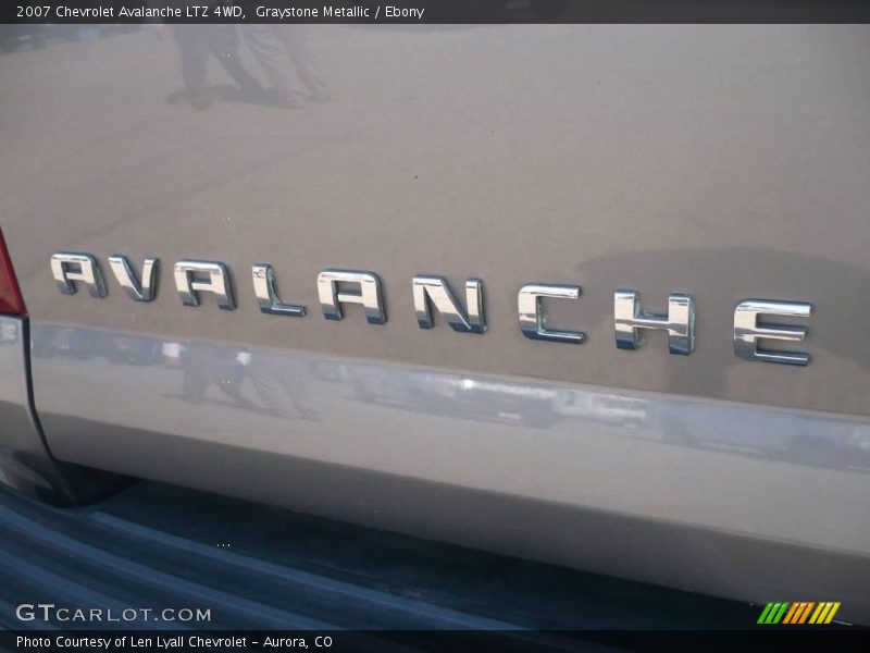 Graystone Metallic / Ebony 2007 Chevrolet Avalanche LTZ 4WD