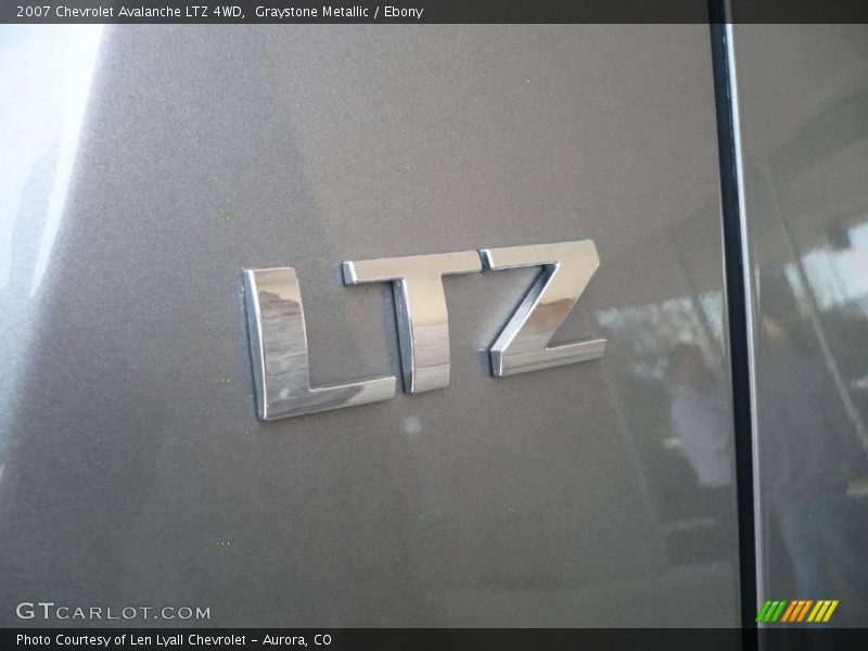 Graystone Metallic / Ebony 2007 Chevrolet Avalanche LTZ 4WD