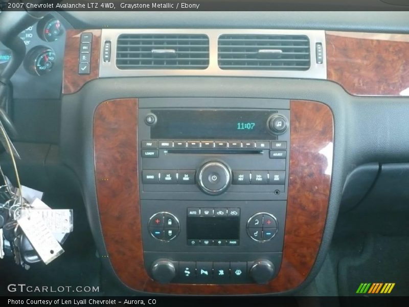 Graystone Metallic / Ebony 2007 Chevrolet Avalanche LTZ 4WD