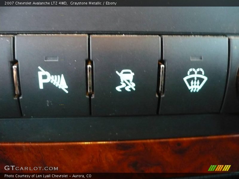 Graystone Metallic / Ebony 2007 Chevrolet Avalanche LTZ 4WD
