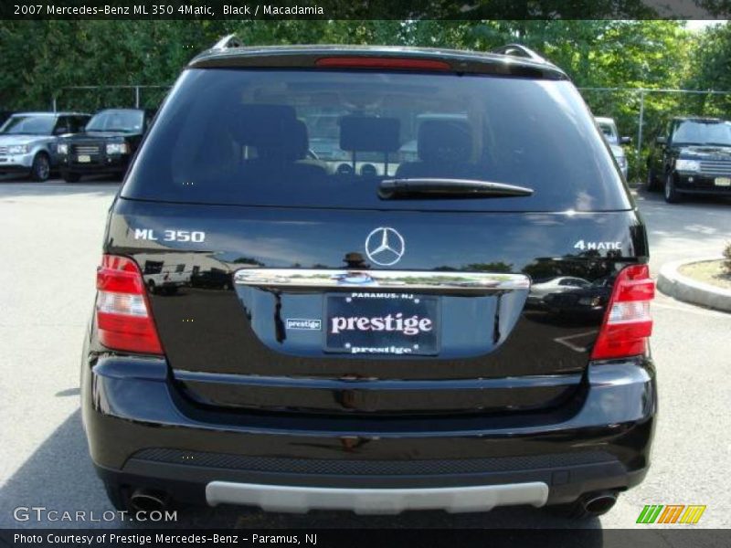 Black / Macadamia 2007 Mercedes-Benz ML 350 4Matic