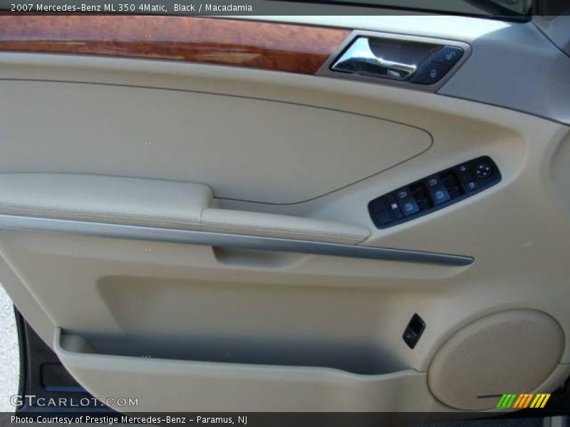 Black / Macadamia 2007 Mercedes-Benz ML 350 4Matic