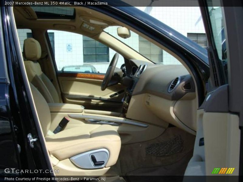 Black / Macadamia 2007 Mercedes-Benz ML 350 4Matic