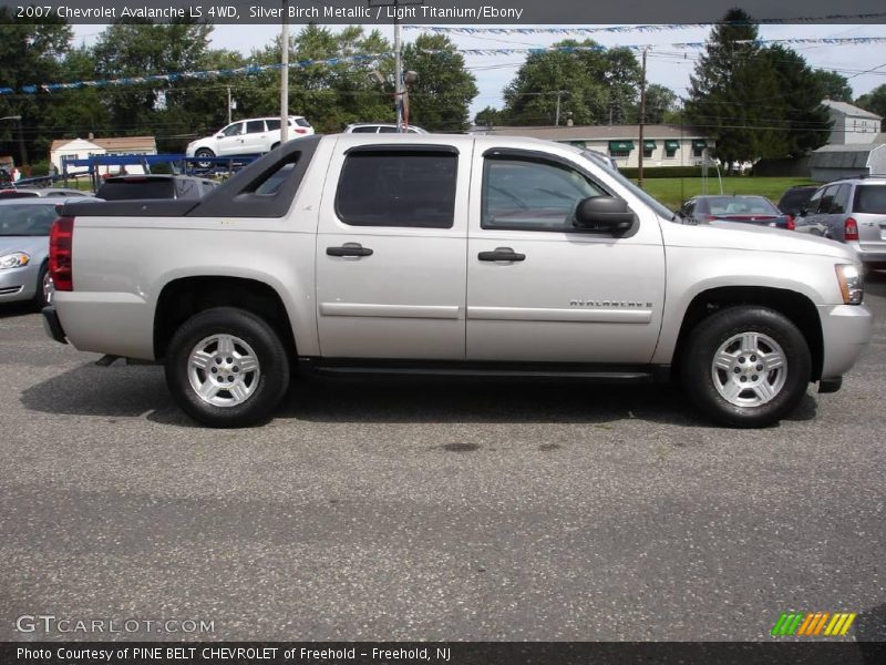 Silver Birch Metallic / Light Titanium/Ebony 2007 Chevrolet Avalanche LS 4WD