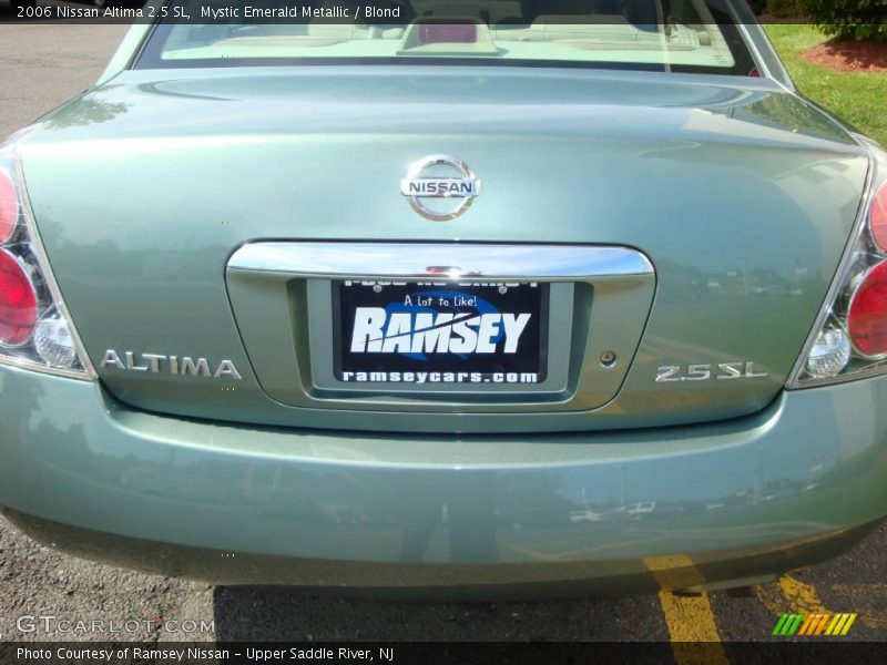 Mystic Emerald Metallic / Blond 2006 Nissan Altima 2.5 SL