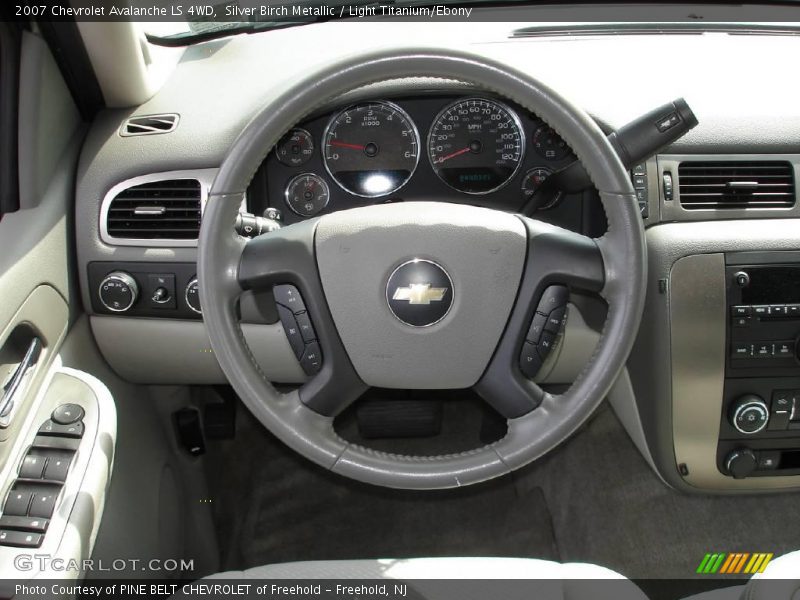 Silver Birch Metallic / Light Titanium/Ebony 2007 Chevrolet Avalanche LS 4WD