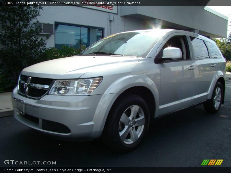 Bright Silver Metallic / Dark Slate Gray/Light Graystone 2009 Dodge Journey SXT