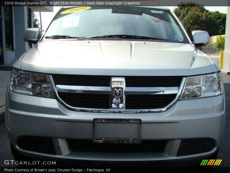 Bright Silver Metallic / Dark Slate Gray/Light Graystone 2009 Dodge Journey SXT