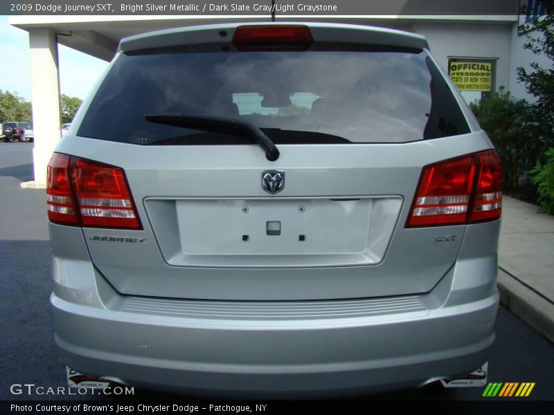 Bright Silver Metallic / Dark Slate Gray/Light Graystone 2009 Dodge Journey SXT
